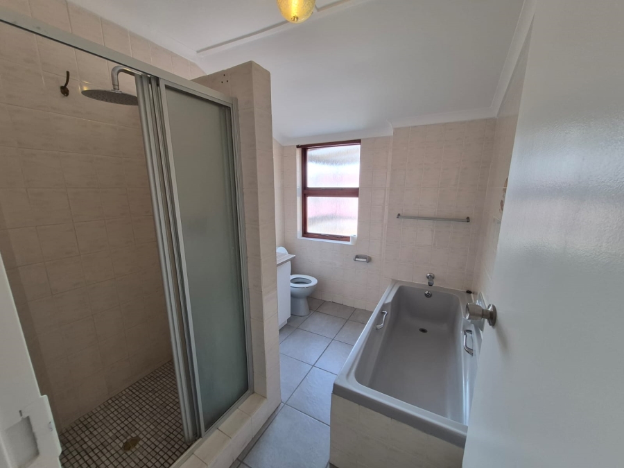 5 Bedroom Property for Sale in Bayview Western Cape